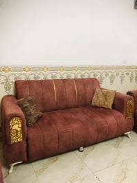 تخم للبيع 10مقاعد نظيف ب200الف مكاني مدينة الحريه للاتصال 07819106770