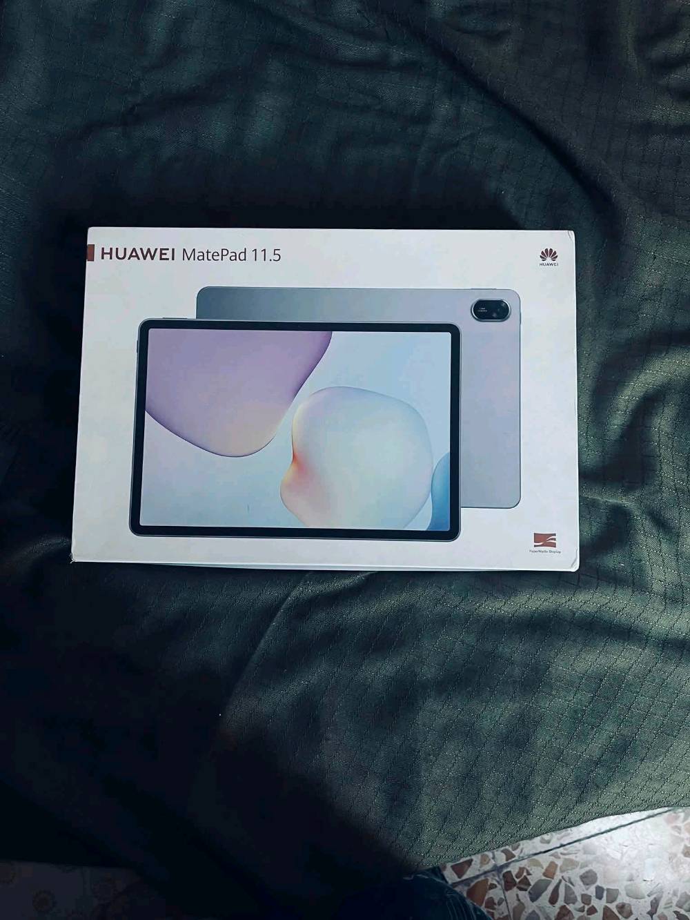 Huawei MatePad 11.5 (2025) 📱
🖥️ الشاشة: 11.5 إنچ
🔥 الدقة: 2456 × 1600 (2.5K)
⚡ التحديث: 120Hz
🧠 المعالج: Kirin T82B ثماني النواة
💾 الرام: 8GB
💽 التخزين: 256GB
🔋 البطارية: 10,100mAh (السعة الاسمية 10,000mAh)
⚡ الشحن: 40W SuperCharge
📸 الكاميرا الخلفية: 13MP
🤳 الكاميرا الأمامية: 8MP
🔊 4 سماعات مع Huawei Histen
📶 Wi-Fi 6 + Bluetooth 5.2
🔌 USB-C
⚙️ النظام: HarmonyOS 4.3
⚖️ الوزن: تقريبًا 515 غرام
📏 السمك: 6.1mm
🎨 هيكل معدني
✍️ يدعم قلم Huawei والكيبورد الذكي
السعر 500وبي مجال 
90فريم بوبجي 
بغداد