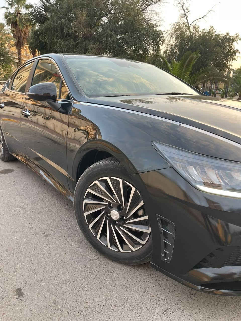 سلام عليكم
سوناتا 2023 هايبرد
مكينة 2000 ماشية 22 الف
فول مواصفات 
شاشة جبيرة 
عداد دجتل 
كشنات كهرباء 
تبريد بيانو 
سماعات انفنتي 
السيارة بيه جاملغ وبنيد بدون دواخل 
طخة بداية البراكيت الأمامي تعديل بسيط 
السعر 154 وبيه مجال 
مكان السيارة بغداد
***********
