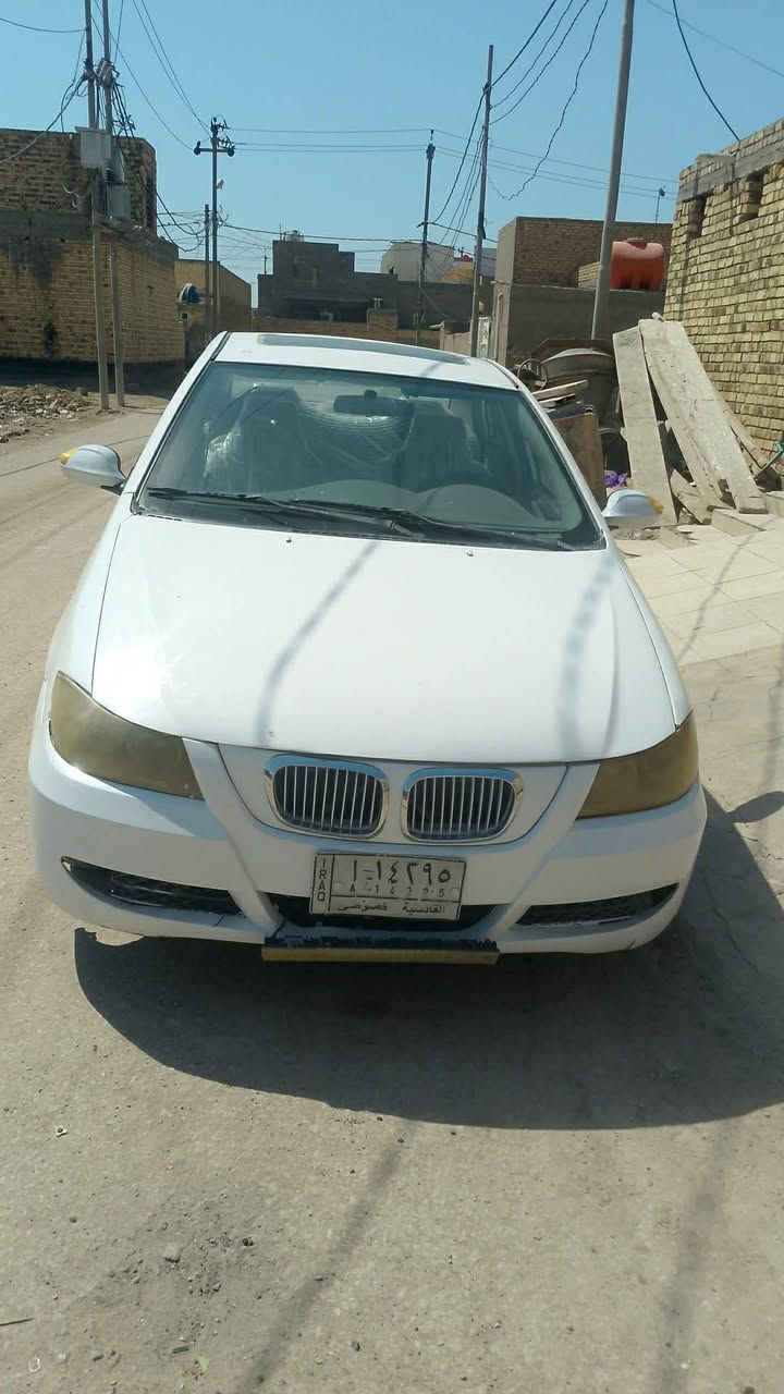 سياره ليفان 620لبيع سياره مرتبه كير مكينه مكفولات حداديه زينه السياره شوفت عينك عليه غرامات 250 فقط السعر 30 وبيه مجال مستعجل علئ بيعته المكان الديوانية الرقم ***********
