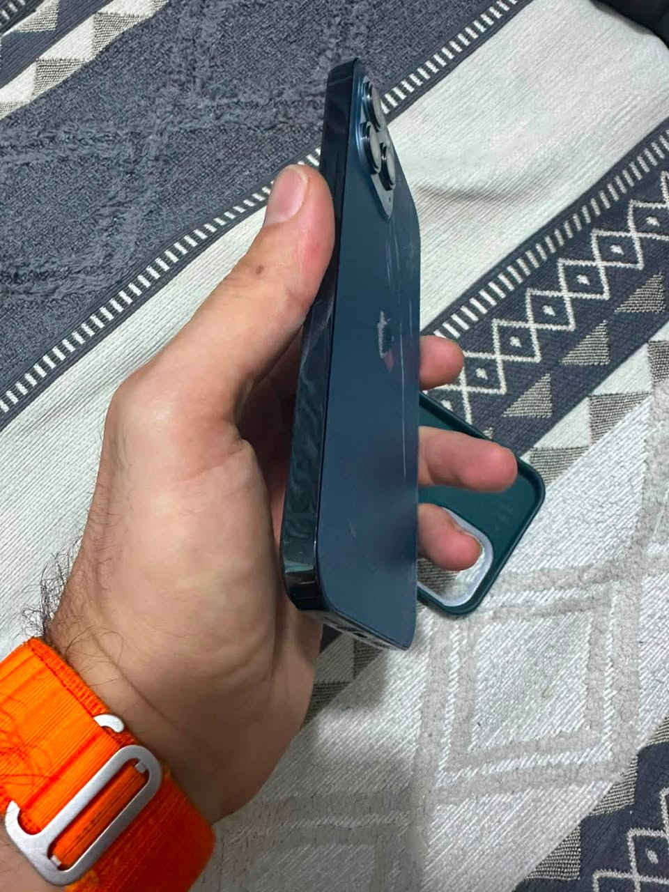 السلام عليكم 
ايفون 12 برو ماكس 
ذاكرة 256 
بطارية 92 
مبدل بي بطارية وكاميرا وشاشة اصليات من شركة ابل 
نظيف كلش كلش 
للبيع ب300 قفل 

***********
