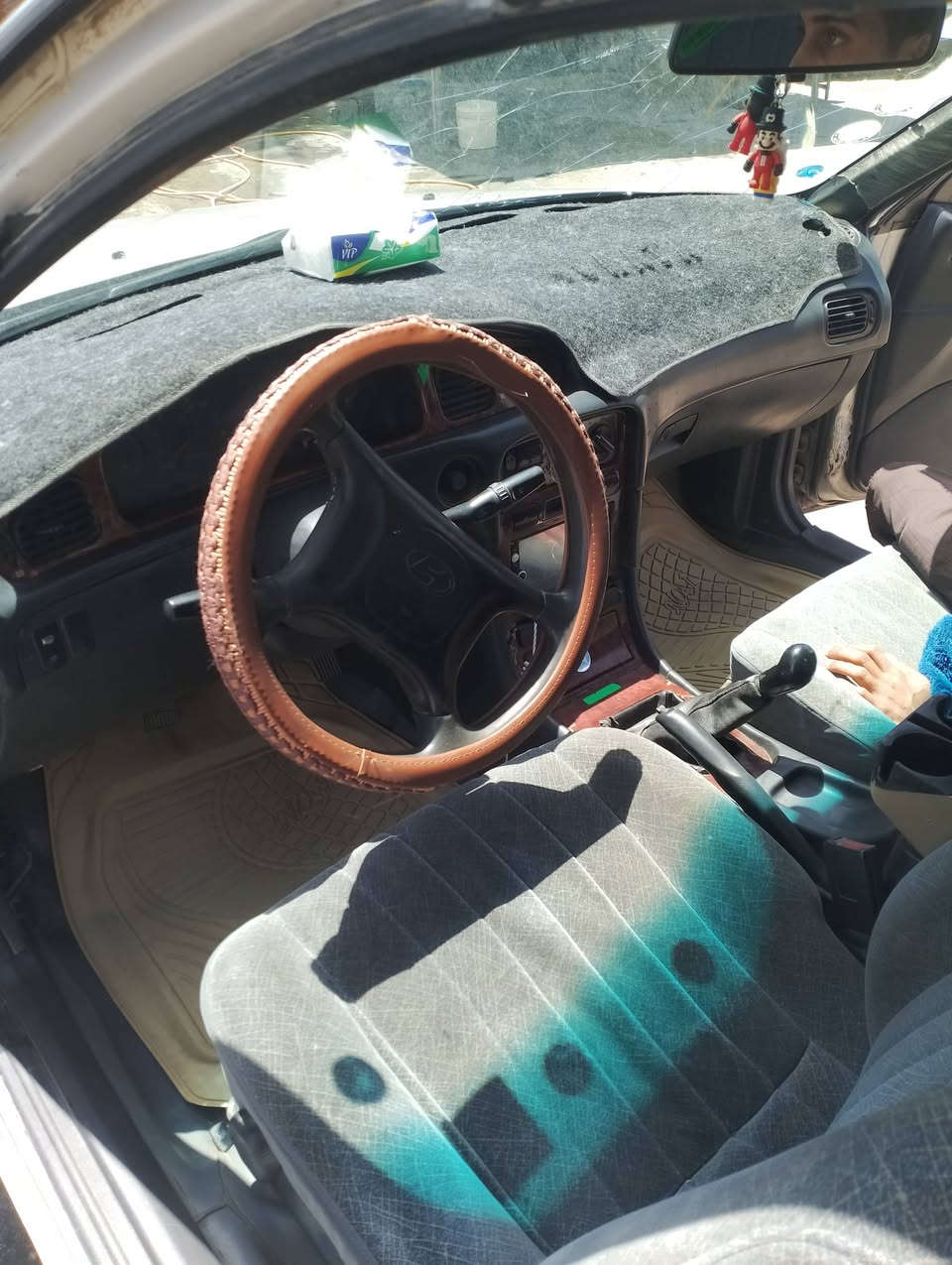 سلام عليكم سوناتا للبيع سيارة خير من الله مال جناي محرك كير كفالة كهربائيات كلهة شغالة كلشي موظح بصور سيارة بسمي سعر 42بيها مجال 
*********** مكان سيارة ديالى الخالص
