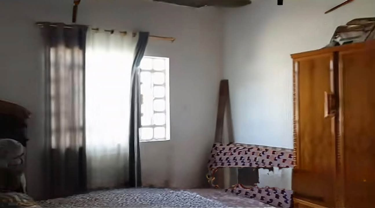 موصل الايمن • حي الإصلاح • غرفتين
