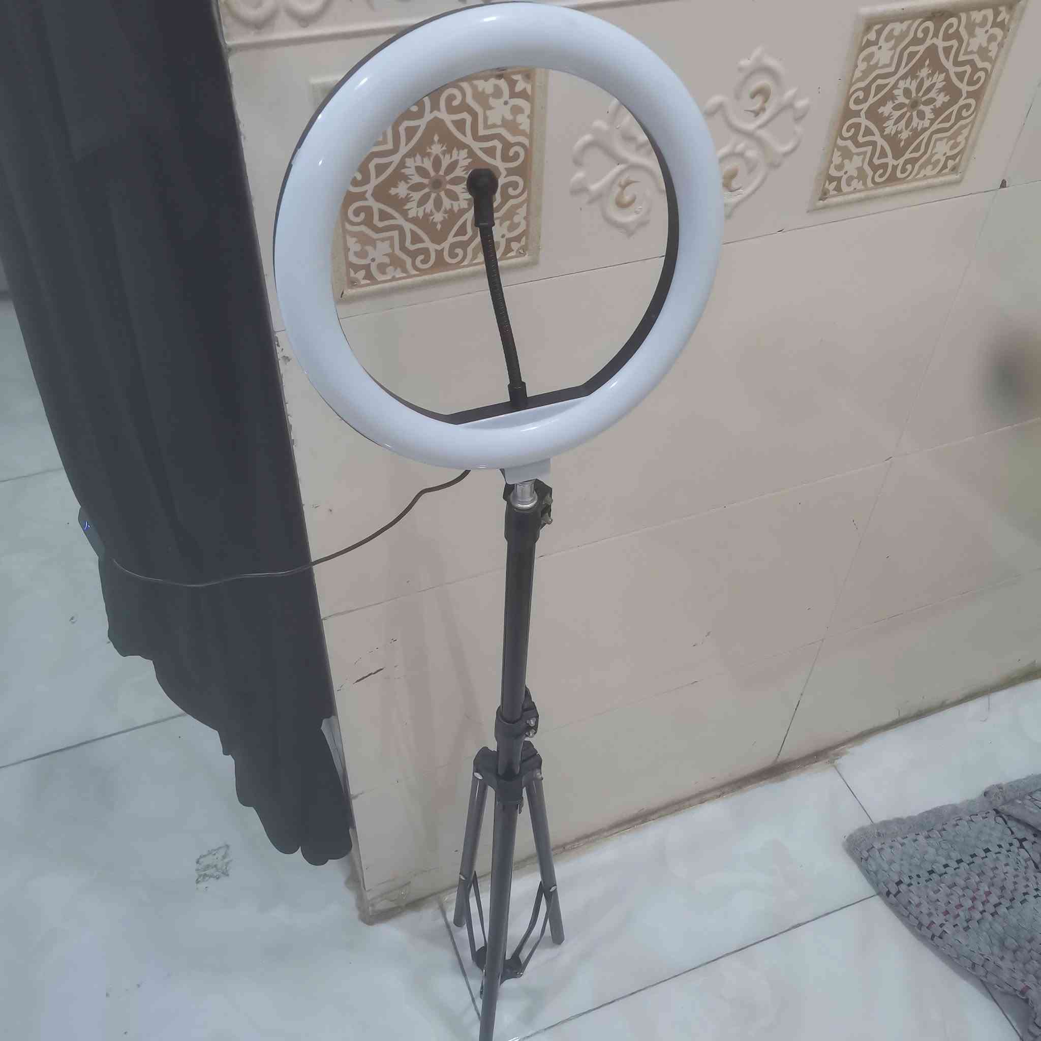 الكترونيات • جديد • للبيع