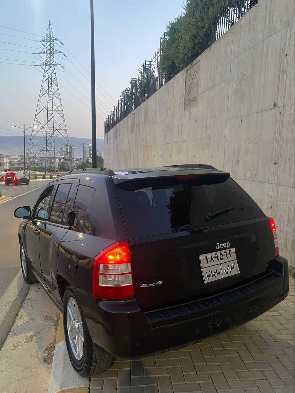 جێب کۆمپاس ٢٠٠٨ بێ بۆیاخ سەیارەکە زۆر جوانە سەنەوی تازەیە
*********** السليمانية, العراق
