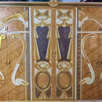 غرفه اخشاب كامله السعر ٥٠٠ العنوان الشعب شارع الصحه07726695840