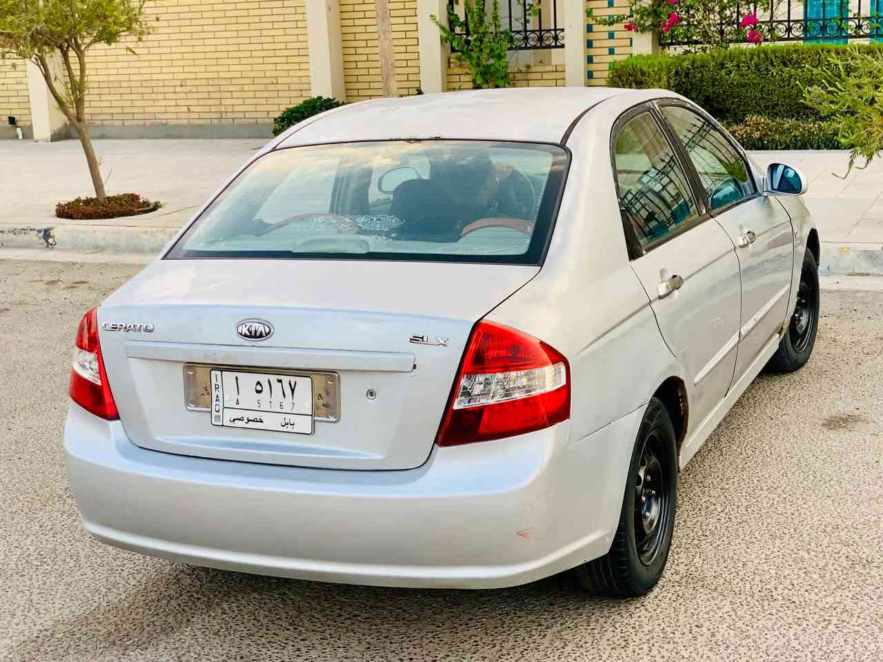 السلام عليكم ورحمة الله
للبيع سيراتو 2007 رقم بابل مشروع وطني تحويل مباشر 
گير ومكينه 1600 دكشن عالي شرط النظافه 
السياره كفاله ضربه وتبديل وكص 
جاهزه كير ومكينه وحداديه وكهربائيات ودواخل وتخم تاير سياره مال جناي وحلوه ومناسبه مكان السياره كربلاء 
السعر 57 وبيها مجال بسيط للشراي
للاتصال… ***********
