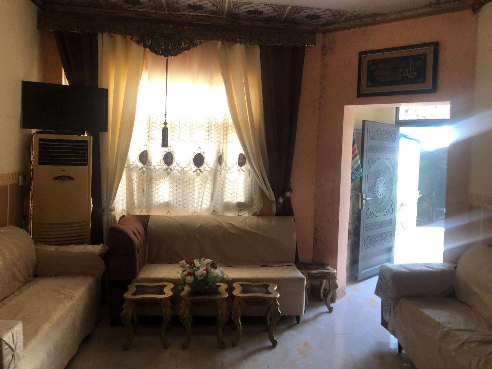 للبيع • بيت • خلف جامع الصابرين