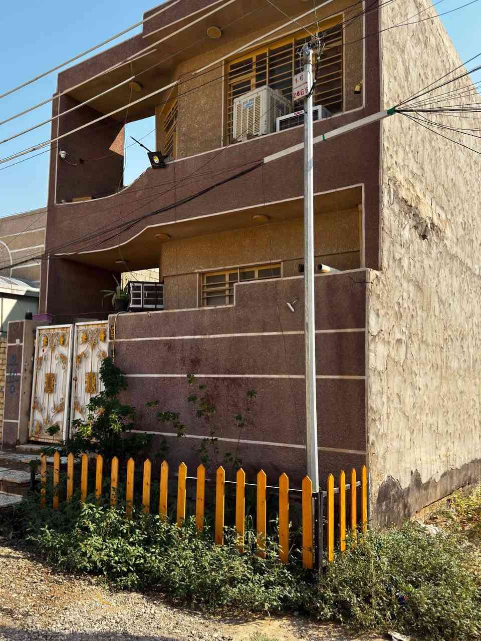 🏠 بيت للبيع اومراوس – البزل الثالث
📍 الموقع: خلف البزل الثالث، الفرع المقابل لمولدة محمد أبو روان
📐 المساحة: 112 متر
🔹 بناء بلوك ومدخلين
🔹 الطابق الأرضي: غرفة نوم + مطبخ كبير + صالة
🔹 الطابق العلوي: غرفة نوم + حولي كبير
🔹 سطحين
🔹 البيت جديد من الداخل وجاهز للسكن
🔄 ويفضل إذا توجد مراوس نظيفة. بالخفاجات 75 م 
📞 للاستفسار وتساب ***********
