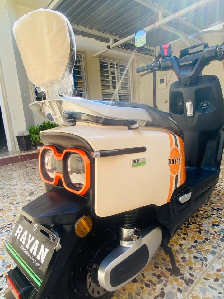 ماطور ريان ابوعيون ٢٥
شرط الفحص ملف بطاريات عقل 
النظافه كدام العين 
السعر ٨٧٥ وبي مجال ل شراي 
لتوصل ***********
