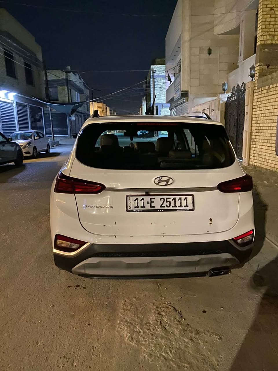 السلام عليكم سنتافية موديل ٢٠١٩ مكينة ٢٤٠٠ خليجية
٥راكب  رقم مميز  بيها بارد جوة الرقم الخلفي  والباقي كفالة عامة
السعر ١٧٥     ***********
