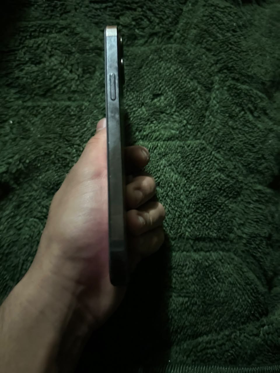 ايفون 12برو ماكس دبل سيم جهاز كلش مرتب واخو البلاش 
300 الف دينار فقط 
جهاز مبدل شاشه اغلى نوعية بسوك سوفت سلم 
بطارية اصلية 79
كامره قطعه اصلية من ابل 
فيس ايدي واكف وسماعة تصال وضهر مكسور فقط جهاز الله شاهد مرتب ونضيف اكو توصيل لباب بيتكم او تجيني انت بكيفك بعد