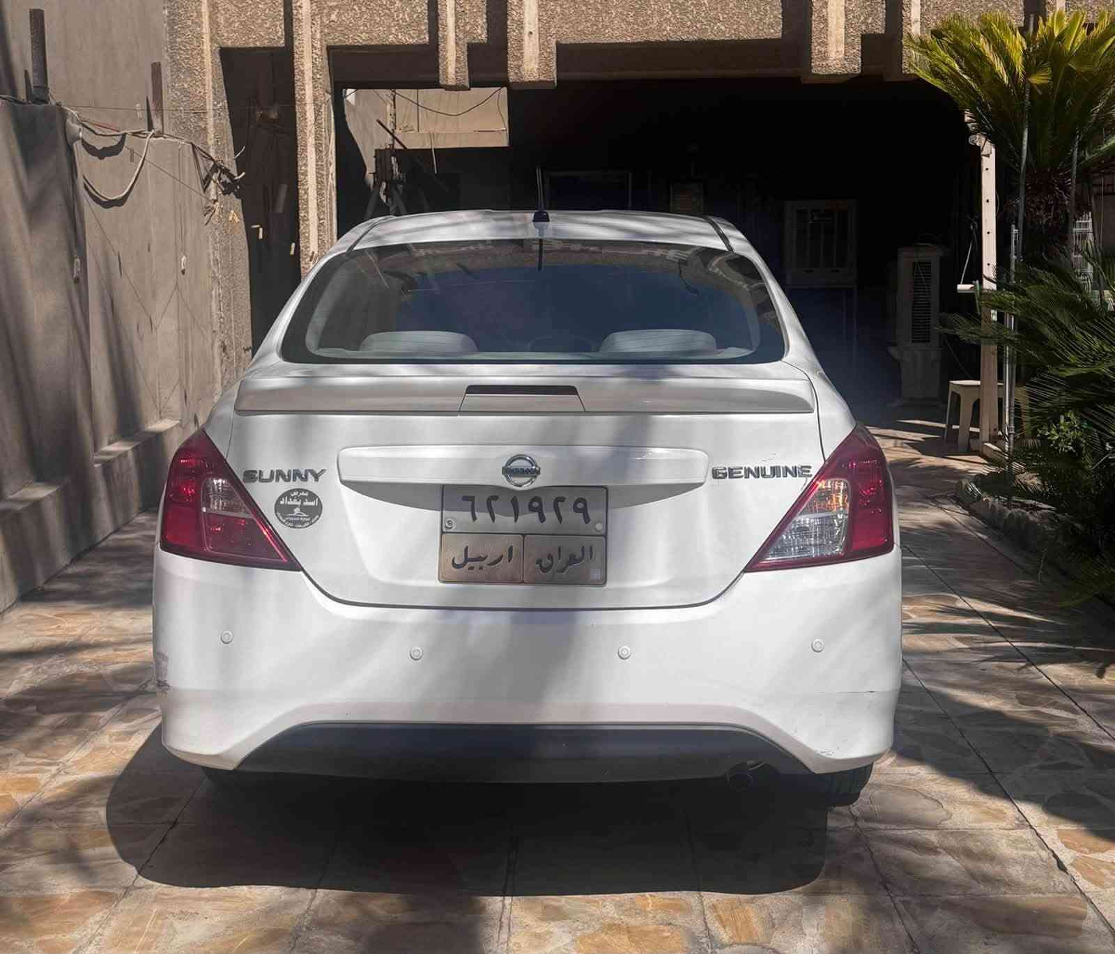 السلام عليكم 
نسيان سني موديل ٢٠٢٠
للبيع ماشيه١١٤
السياره جاهزه من كلشي 
بيها جاملغ وبنيد بدون دواخل وبدون ايرباك
للاستفسار اتصل ***********
السعر ٩٨ بيها مجال مكانها بغداد

