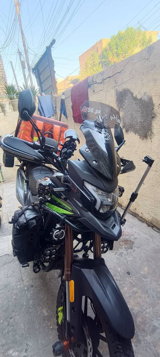 سلام عليكم
شباب ادفنجر موديل 26 محرك 300 سيسي دراجه مجهزة وكامله من كلشي مانقصها شي عليها ادامه كامله من دسكات امامي و خلفي+فلتر شوته + بلك + قمجي كلج 
بيها كشافات + سيبايه تجوى + جنط صفح 
كلشي بيها شغال جاهزه من كلشي على ايدي نضافتها مبينه وصوره تحجي  للبيع او مراوس بدايوان جبلي 26 (ماراوس بوكسر وغيرها) الرقم ***********
 السعر 3400 قابل للتفاوض
