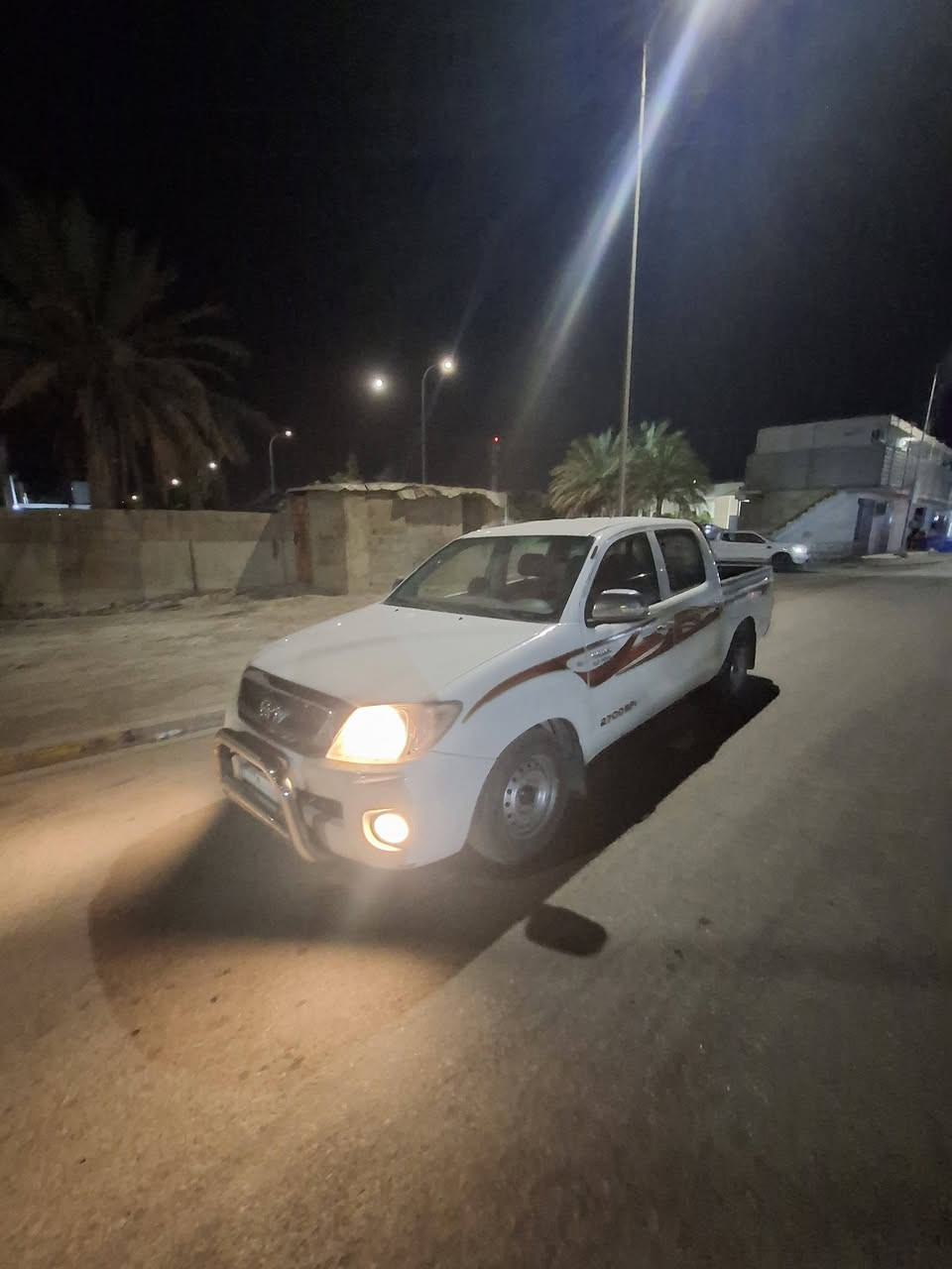 هايلوكس • ٢٠٠٩ • رقم بغداد