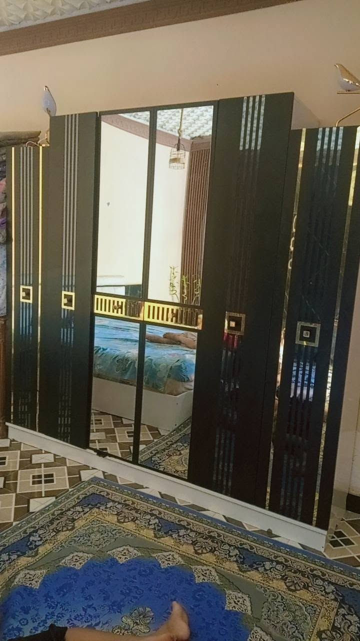 غرفه سعرها 350
وميز بلازمه 50وبوفيه 25
للستفسار خاص او تصال برقم 
***********
