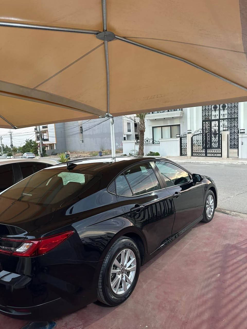 Camry LE 2025 Hybrid / كامري
5 بانزين / هاييبريد
السيارة للبيع فقط 
الضرر: بدون صبخ بدون تعديل بدون pdr بدون شخطة بدون دواخل و ارباك سيارة كلين تايتل 

السيارة ماشية :25 الف ميل

السعر:223

المواصفات

• كرسي الأمامي كهربائي
• كاميرا خلفية
• حساسات خلفية.
• رادار امامي
• مانع تصادم
• محدد مسار
• تصحيح مسار
• مثبت سرعه
• مانع انزلاق
• استيرنق متحرك
• تحكم طارة
• نقطة عمياء
• مانع تجاوز
• حساسات مانع تجاوز
• بصمة تشغيل
• دخول ذكي
• شاحن ويرلس
• اضوية اماميه زنون LED
• اضوية خلفية LED
• ليد زنون نهاري
• ويل قياس 18
ECO + TRIP نظام •
• نظام GPS + خرائط
• نفكيشن
ECO / Normal / Sport أنظمة قياده 3 •
• اوامر صوتيه
• بلوتوث
USB مدخل •
كفاله كير مكينه
 لل تواصل معنا عبر واتساب :*********** اكر, نينوى
