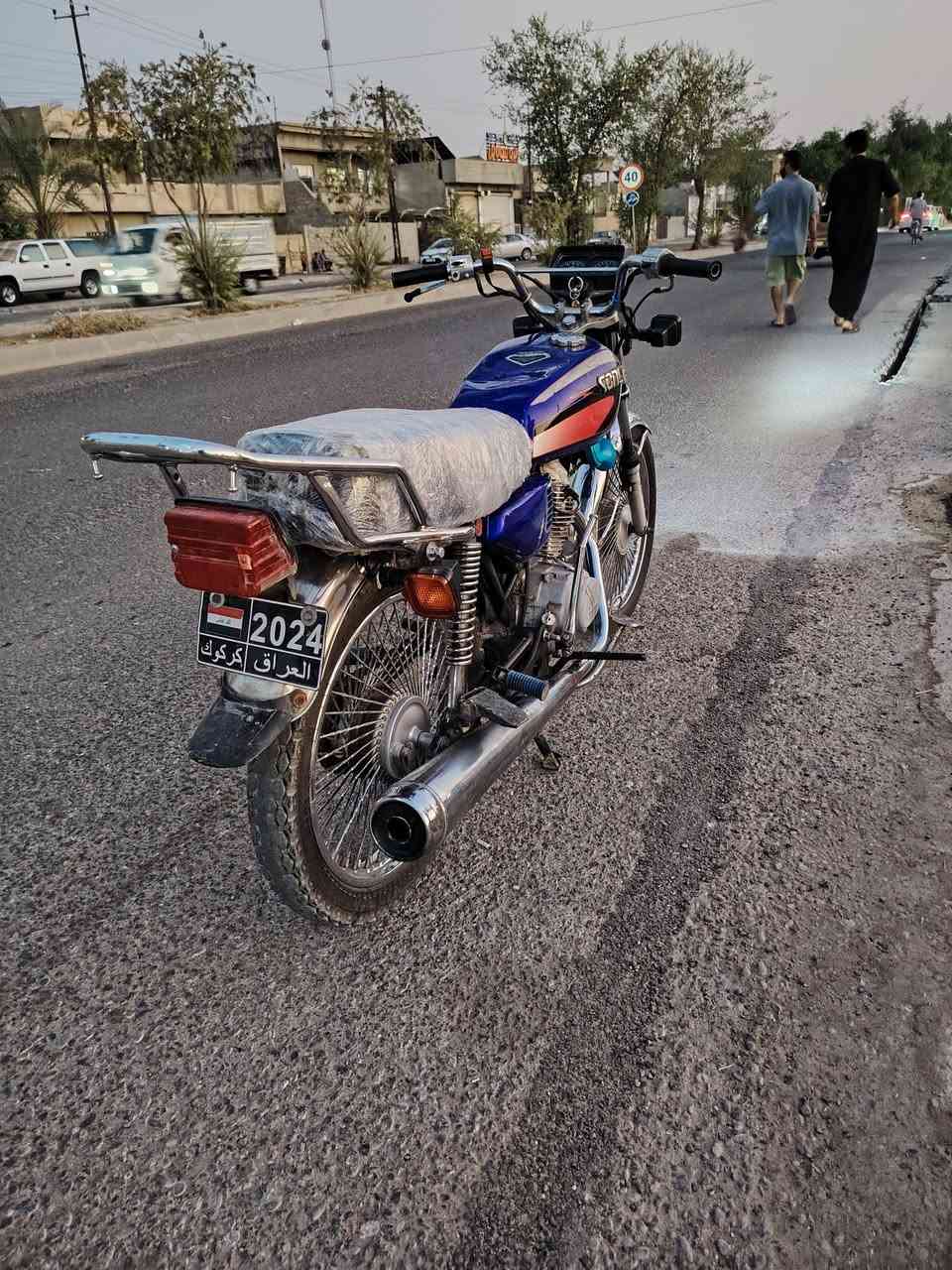 ماطور تايكر للبيع موديل2017 كلشي شقال بي لايت اشاير السعر 300 وبي مجال رقم الموبايل ***********
