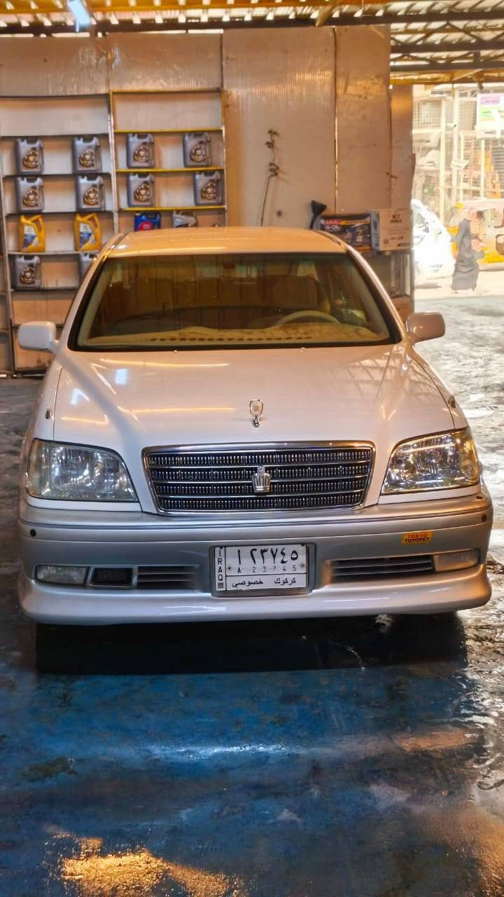 كراون • مدفوع كمرك • ١٤٠٠٠٠ كم
