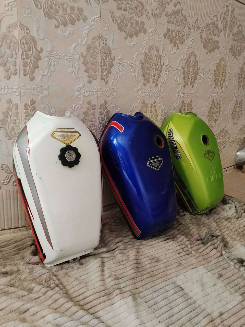 غراض للبيع اصلي عنوان كربلاء حي العباس الشراي عرقم 
***********
