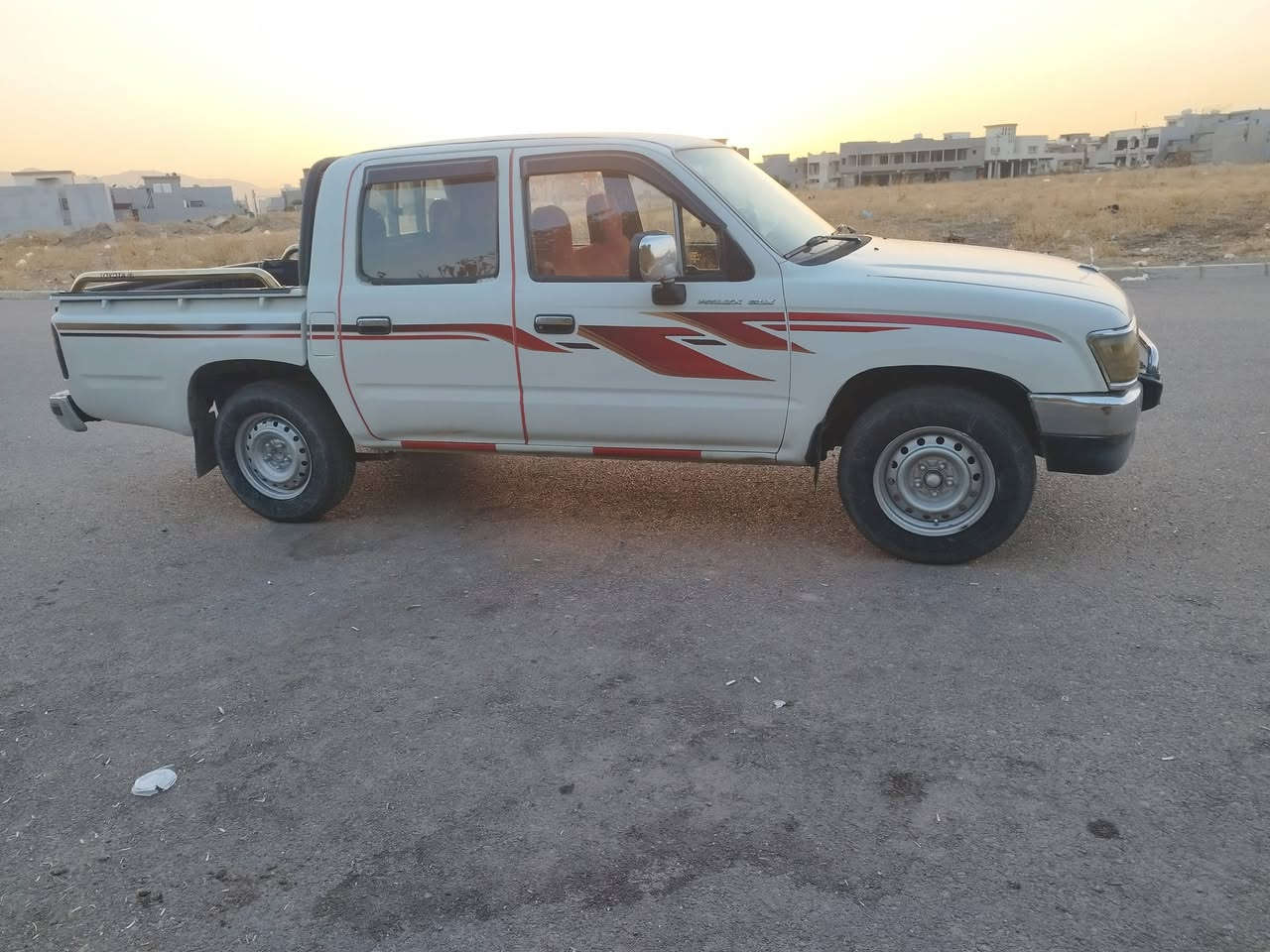 بسم الله تويوتاموديل2000 جيلكس فول رقم اربيل دولي هزه 
جديد سنويه2030كير محرك شاصي اكسل مكفول صبغ بالسقف
واكع على شي بصيط واضح بالصوره  والباقي مكفول تبريد حار بارد شغال جام كهربائي دبل جكمجه دوشمه جديد عنوان دهوك سعر88ورقه ***********
***********بيهن واتساب
