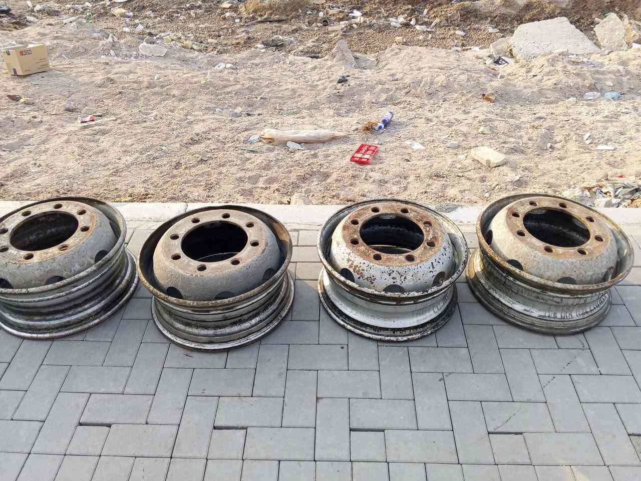 ويلات ٨ براغي • طواكه صليه • ألمانيات