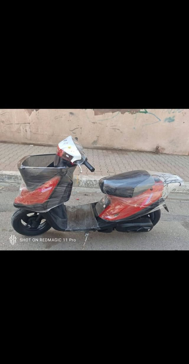 ياماها للبيع اي عيب مابي كهربائيات كامل كله شغال وكابريتر جديد و قايش جديد مبدل
سعر 225 وبي مجال للتواصل ***********
