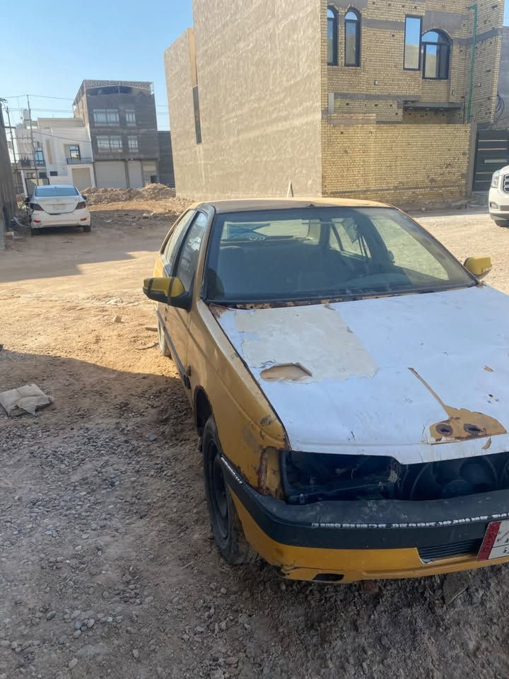 السلام عليكم بيجو 405 نقصها بس مكينه مكاني بصره ‭

‭***********‬
