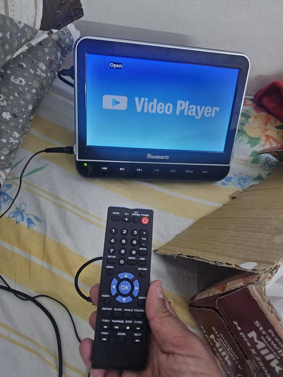 شاشة للبيع مع ستلايت ميديا ستار تحوير منها وبيها  حجم ١٥ 
مكاني بغداد زعفرانيه   ***********
