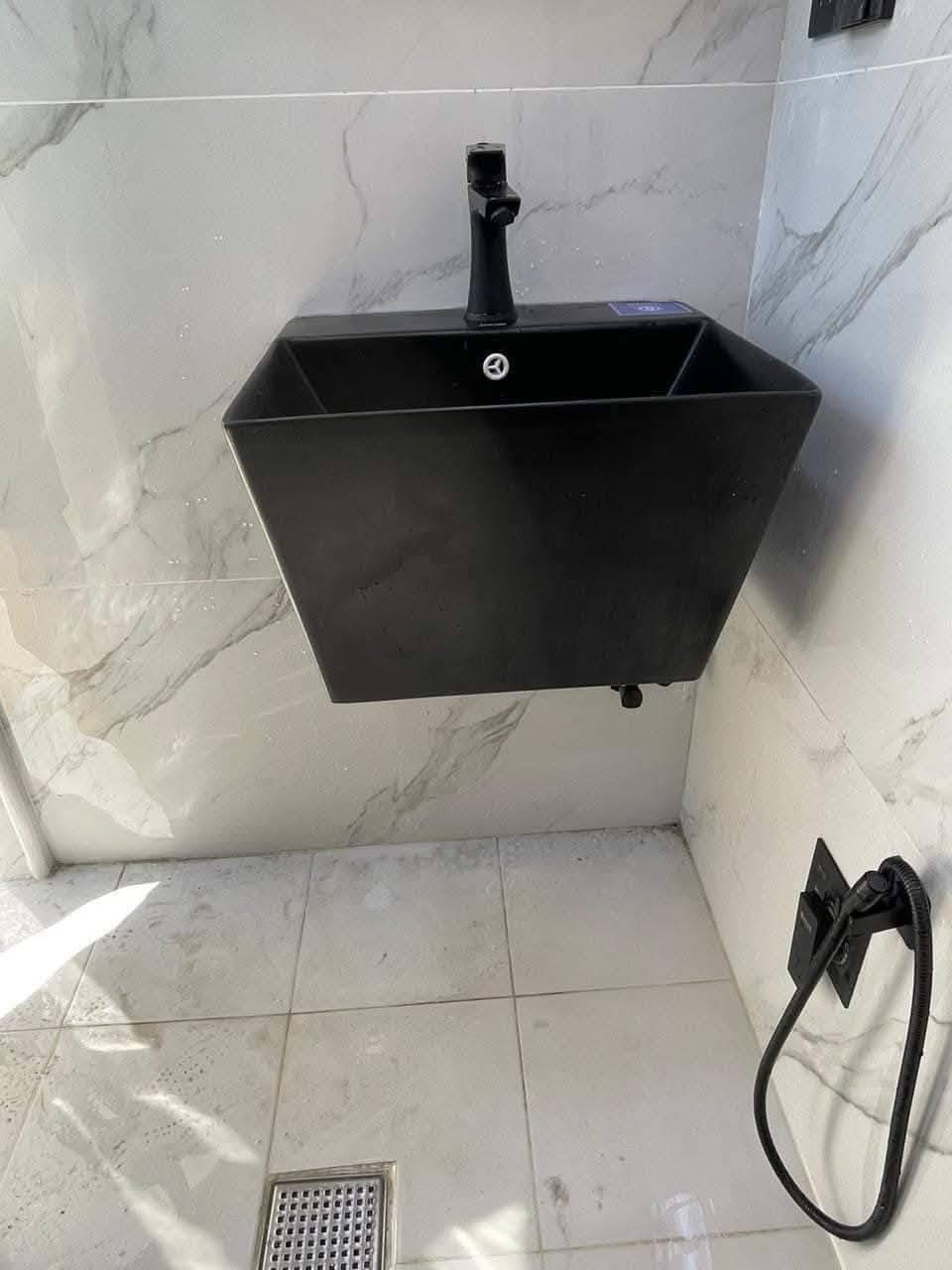 تأسيسات صحيه ماء ومجاري تقطير سبالت غاز شلالات كربلاء ***********
