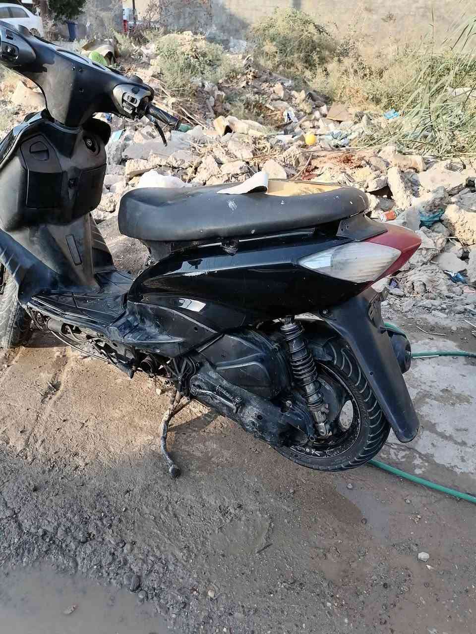 سلام عليكم دراجة سكنس نثيه نكره سلف البيع 350 وبيه مجال حك الجيه مكاني الدوره البوعيثه الاستفسار الاتصال متواجد *********** ***********
