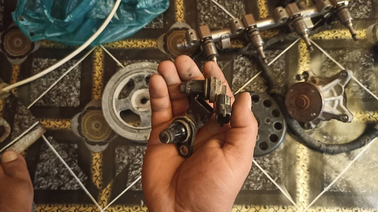 السلام عليكم من رخصه الادمن اغراض اكسنت 2019امريكي مسطره ونوزلات جدد وع فحص حساسات عدد2 واتر بم جديد سعره25  النوزلات سعرهن 100وبيهن مجال والباقي قيم بلي يرضي الله رقمي***********
