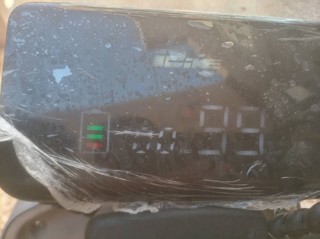 درجه شحن للبيع
اربع نمرات السرعه بل عداد 100

والحقيقي 45

منفذ YSB

لايت عالي ناصي

اشاير

بلوتوث

شاحنة مال الشركه

صندوك سله

سويج2

بصمه2

بطاريات نظاف جدآ تقطع 50km

توشيم +تغليف

الدرجه نضيفه حيل

السعر 360 وبي مجال قليل
للتوصيل عل الخاص او
الرقم***********
