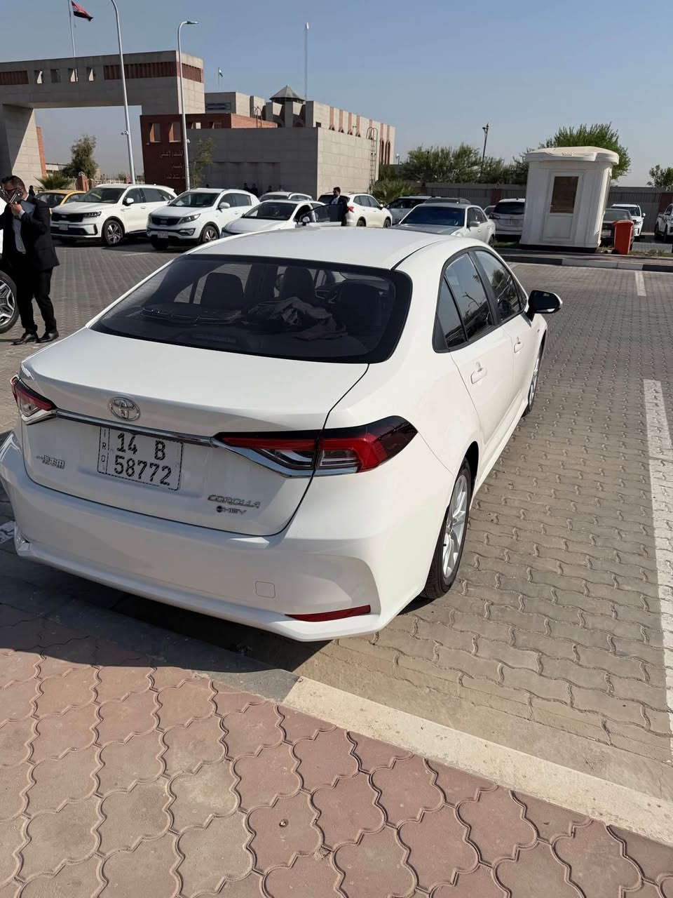 🚗 تويوتا كورولا 2025 - زيرو بحالة الشركة
 الممشى: شبه زيرو (ما ماشية حتى 3,000 كم)
 المواصفات: تجميع صيني | مكفولة كفالة عامة من كل شيء
 المكان: البصرة
 رقم بصره حرة باسمي والتحويل ثاني يوم
💰 السعر: 170 ورقة ($17,000)
📞 رقم صاحب السيارة: *********** البصرة, العراق
