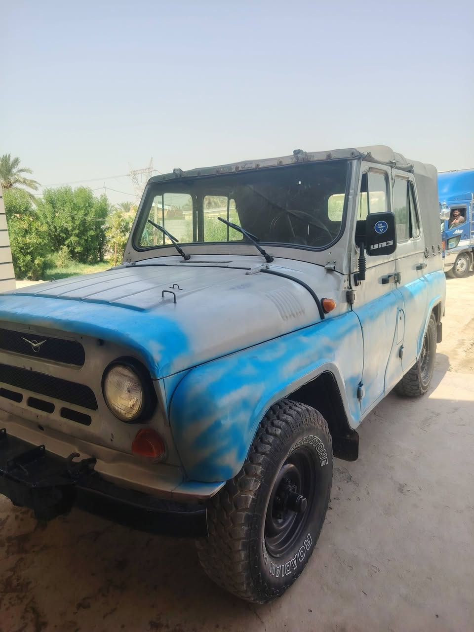 السلام عليكم واز للبيع موديل 2000 سعر 7500 بيها مجال الرقم ***********
