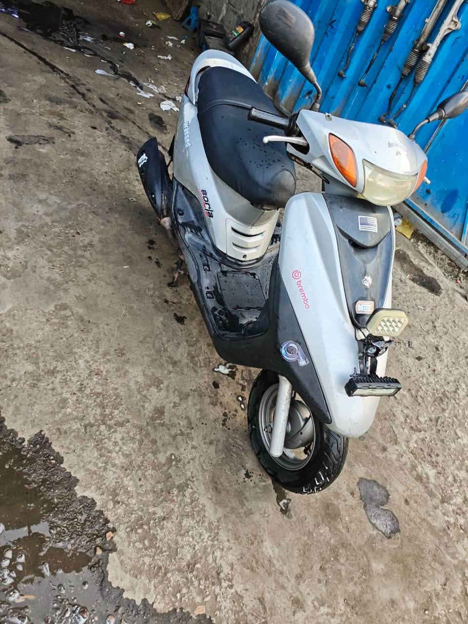 دراجه بريز خطين نوزل كهربائيات شغاله ابلاديه ما مفتوحه مكفولة السعر 700 وبيهة مجال رقم***********
