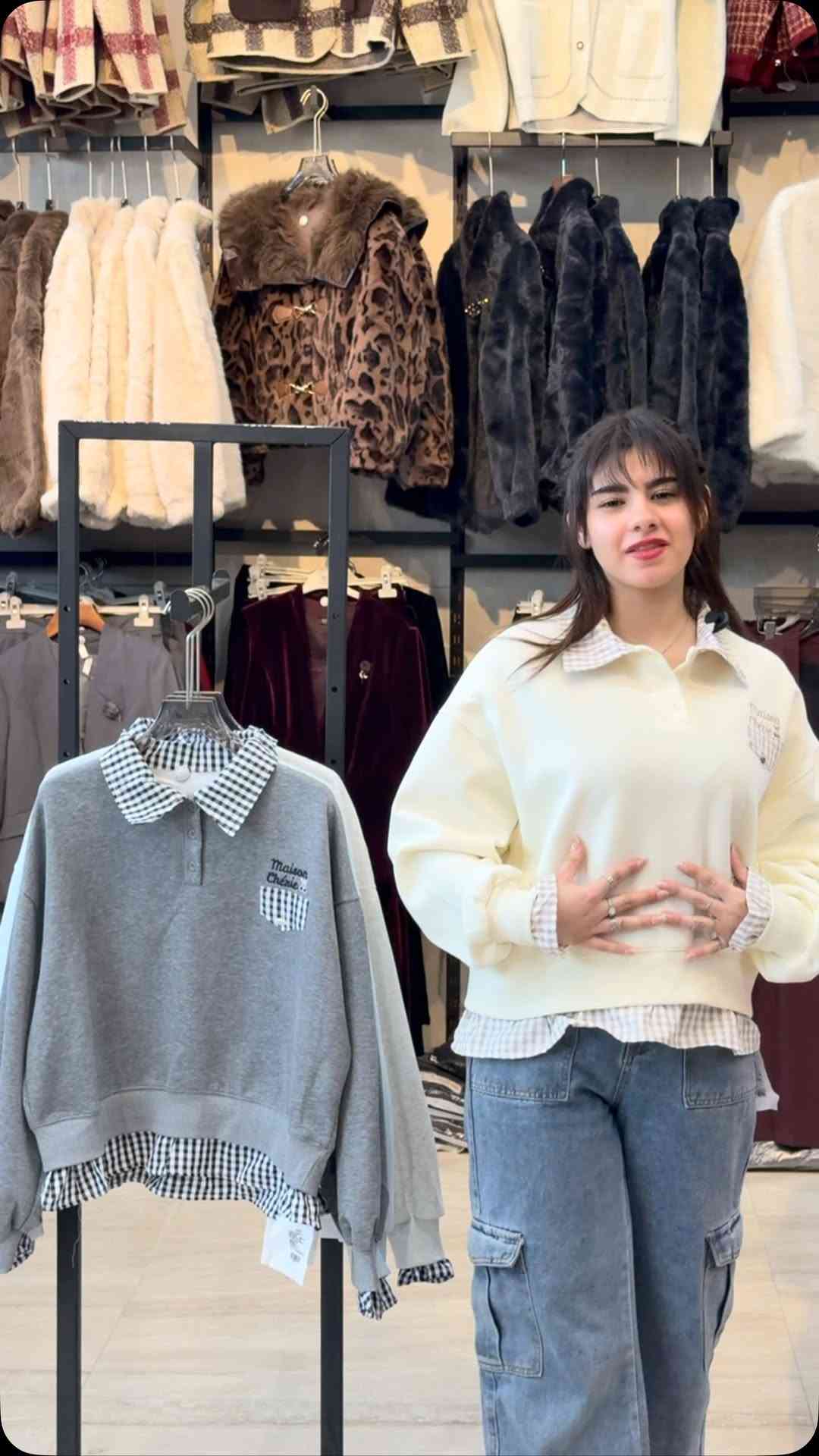 ملابس • للبيع