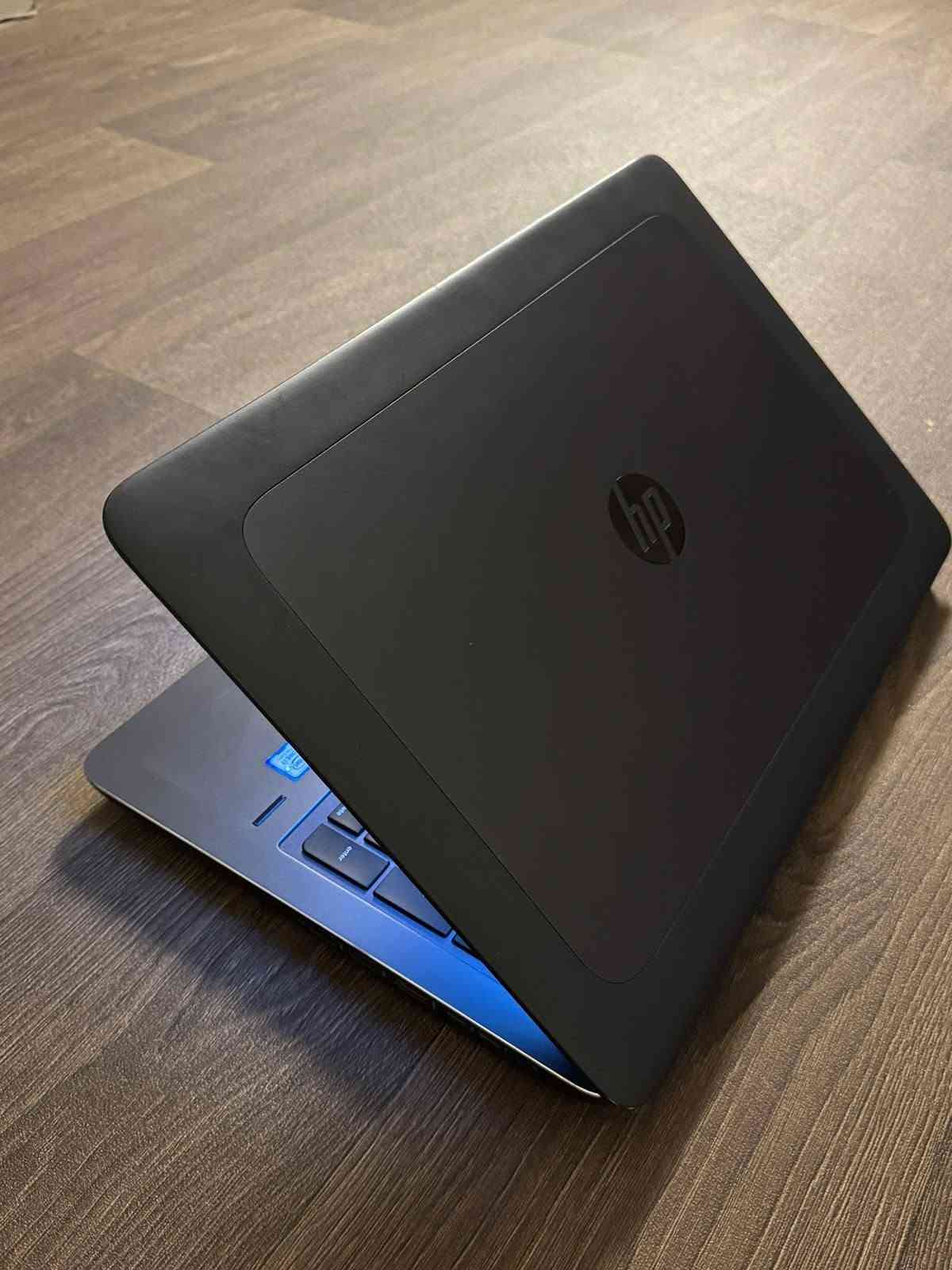 HP ZBook 15 G4 • بغداد المدينة • شاشة