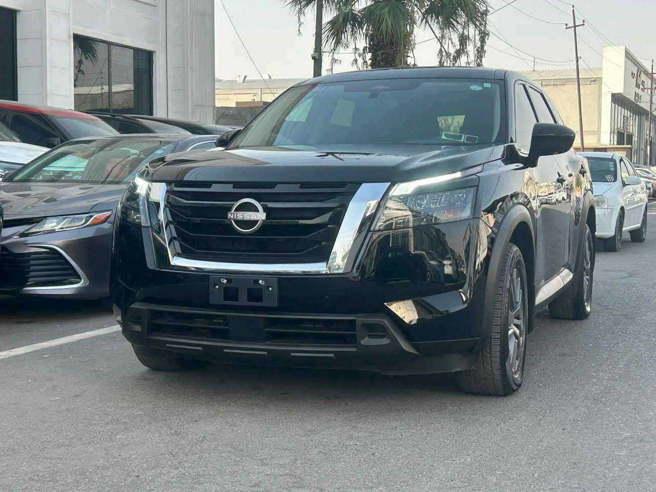 نیسان باثفايندر S  4WD
موديل ٢٠٢٤ 
سعر 219$ 🔥⭐️
السيارة بدون صبغ  - حتى دعاميات مابيها صبغ 
ملاحظة : باب امامي عكس سايق تبديل بلادي نفس لون
بدون ايرباك 
كير + محرك كل بشرط 
بصمة 
شاشة كبير
كاميرا
٧ راكب 
فور ويل 
بيها رادارات امامي +جانبي + خلفي
السيارة بدون رقم 
عنوان اربيل 
رقم تليفون ***********
