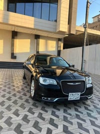 اوباما C موديل 2017 وارد كندي 🇨🇦 كلين بدون حادث بيه تكحيل بالباب الخلف...