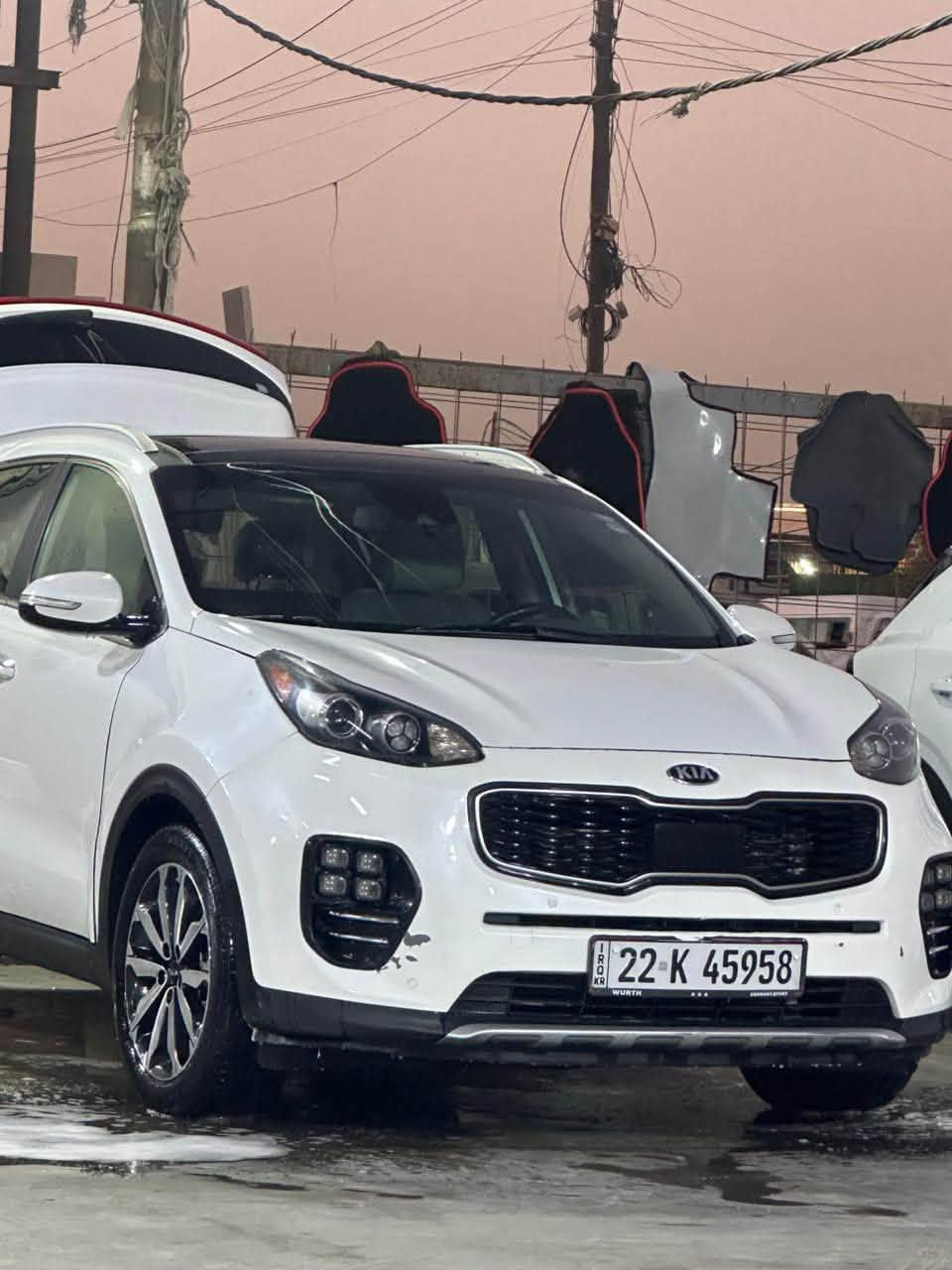 سبورتج موديل 17 سياره حادث دعاميه اماميه فقط السياره فول للاخير للاستفسار ***********السعر 160 رقم اربيل جديد وبأسمي
