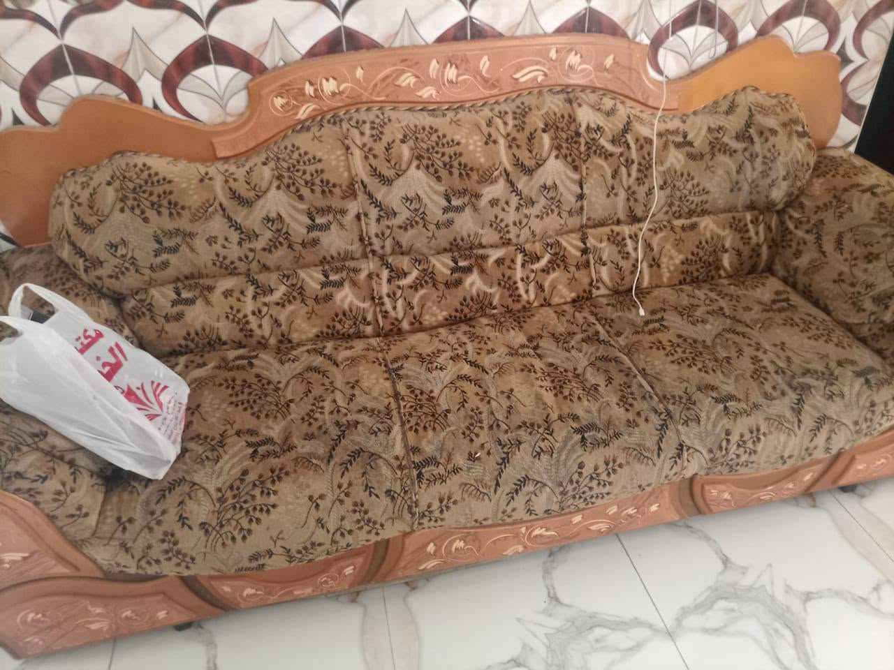 تخم • ٥ قطع • نظيف