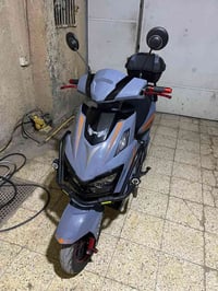 دراجه سكنس رياضيه مدرعة شحن للبيع الدراجه جديدة كلش زلغ مابيها موديل 2...