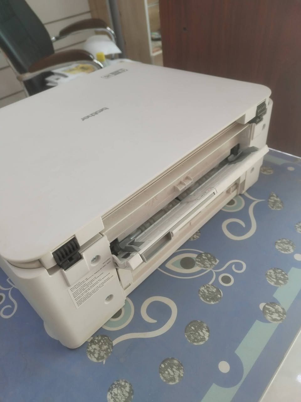 السلام عليكم طابعه برذر T536DW للبيع صار شهر من جبتها  تدعم الإسكنر ول استنساخ وطباعه الصور بلورق الامع  سبب البيع مامحتاجاها كامله اي مشكله مابيها تفحص وتاخذها يجي وياها 3 بندات ورق وسيتين حبر سيت بيها وسيت اظافي أو. سيتين ورق جوجو للمهتم خاص او علا الرقم ***********
