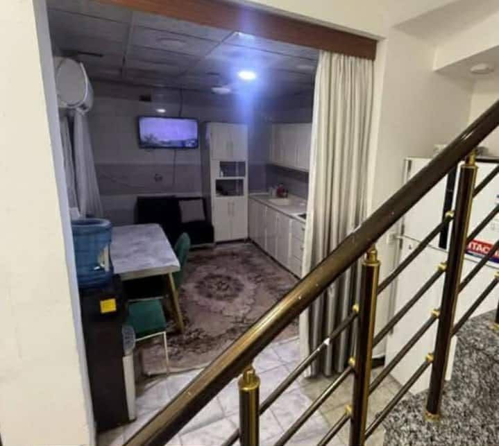للبيع مشتمل سكن بمساحة 63م 🏦
📏 واجهة 5 * نزال 12.60
📍 زيونة محلة 710
يحتوي على 3 طوابق استقبال ومطبخ وحولي وخدمات و 4 غرف نوم

لمزيد من الاستفسارات الاتصال على الرقم الآتي:
☎️ *********** / شركة الجوهرة 💎
او زيارة موقع الشركة الكائن في:
📍 زيونة - محلة 710 - شارع القاعة الملكية - مقابل جسر الأمانة

🔍الشركة مجازة رسمياً من غرفة تجارة بغداد - إستثمر بأمان 🔎
🫆 نعمل بالنظام الإلكتروني الجديد (منصة عقاري) 🫆
📝 نستقبل كافة طلباتكم وعروضكم وعلى مدار الساعة ⏱️
"اتصل بالجوهرة والي تريده تبشره"💎
