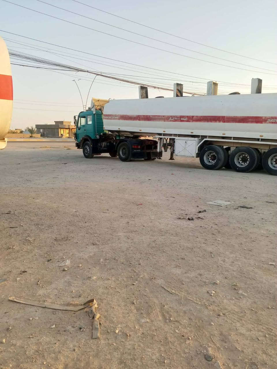 اللهم اصل على محمد سيارة موديل 86 بسمي رقم انكليزي شرط على الشغل مكفوله محرك كير شاصي كفاله مكانة رمادي سعرة 180 بيه مجال اكثر تفاصيل اتصل على رقم الهاتف ***********
