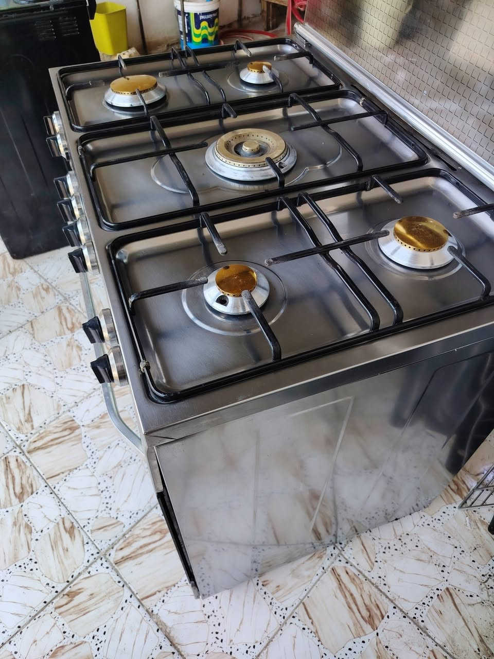 فريش ستيل مصري كلش نظيف كلة شغال السعر ٢١٥ كربلاء ***********
