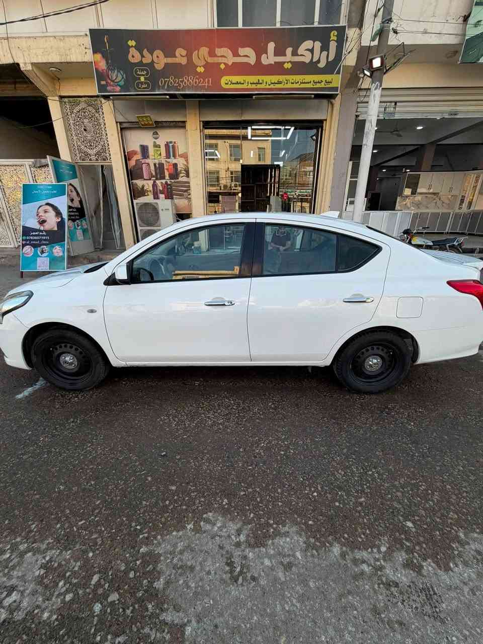 نيسان صني هندي بليته زركه موديل 24
سيارة مكفوله من الصبغ والفتح والتبديل بيها كرت بسيط بالباب وشبر بارد 

مكينه وكير وحداديه وتخم تاير كله جديد ماعايزة شي 

رقم أربيل الدولي تريد وكاله تريد تحويل 

مكانها نجف حي ميسان *********** واتساب او اتصال
