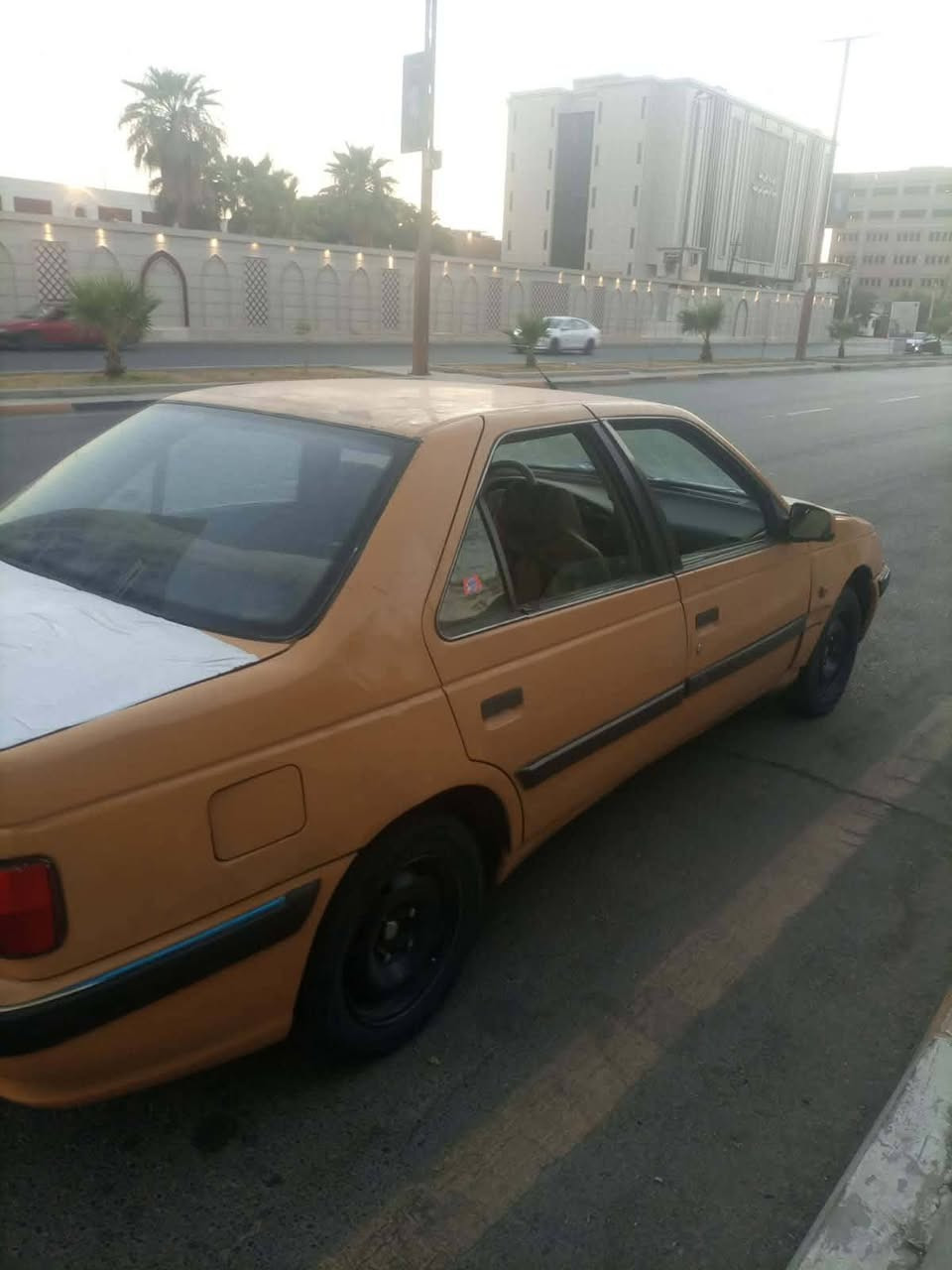 سلام عليكم بيجو بارص 13 كير ومحرك  كفاله محرك 1800 سنويه لل27مصفره هيئه وغرامات سعر 28 مكان بسمايه ***********
