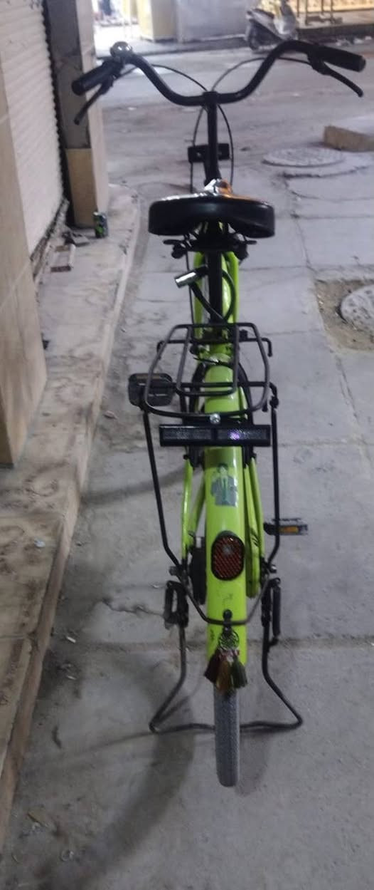 🚲💚 بايسكل بناتي أخضر للبيع 💚🚲
✨ الحالة: نظيف ومرتب وجاهز للاستخدام

💚 اللون: أخضر 
📅 الموديل: 2016
⭐ الحاوية: نظافة 90% إلى 100%
🔧 بايسكل عملي وسهل الاستخدام
🚲 مناسب للطلعات والاستخدام اليومي

💰 السعر: اتصل على الرقم وتعرف على السعر

📞 ***********

🔥 للاستفسار اتصل على الرقم.
